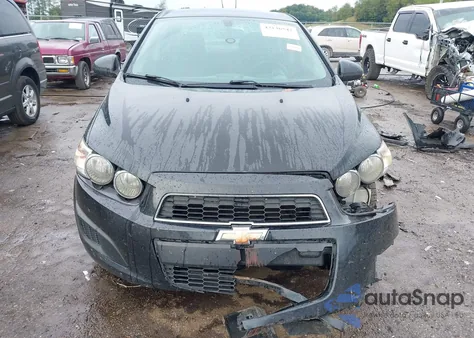 2015 Chevrolet Sonic Lt Auto z USA, uszkodzony, nr VIN 1G1JC5SH2F4115771